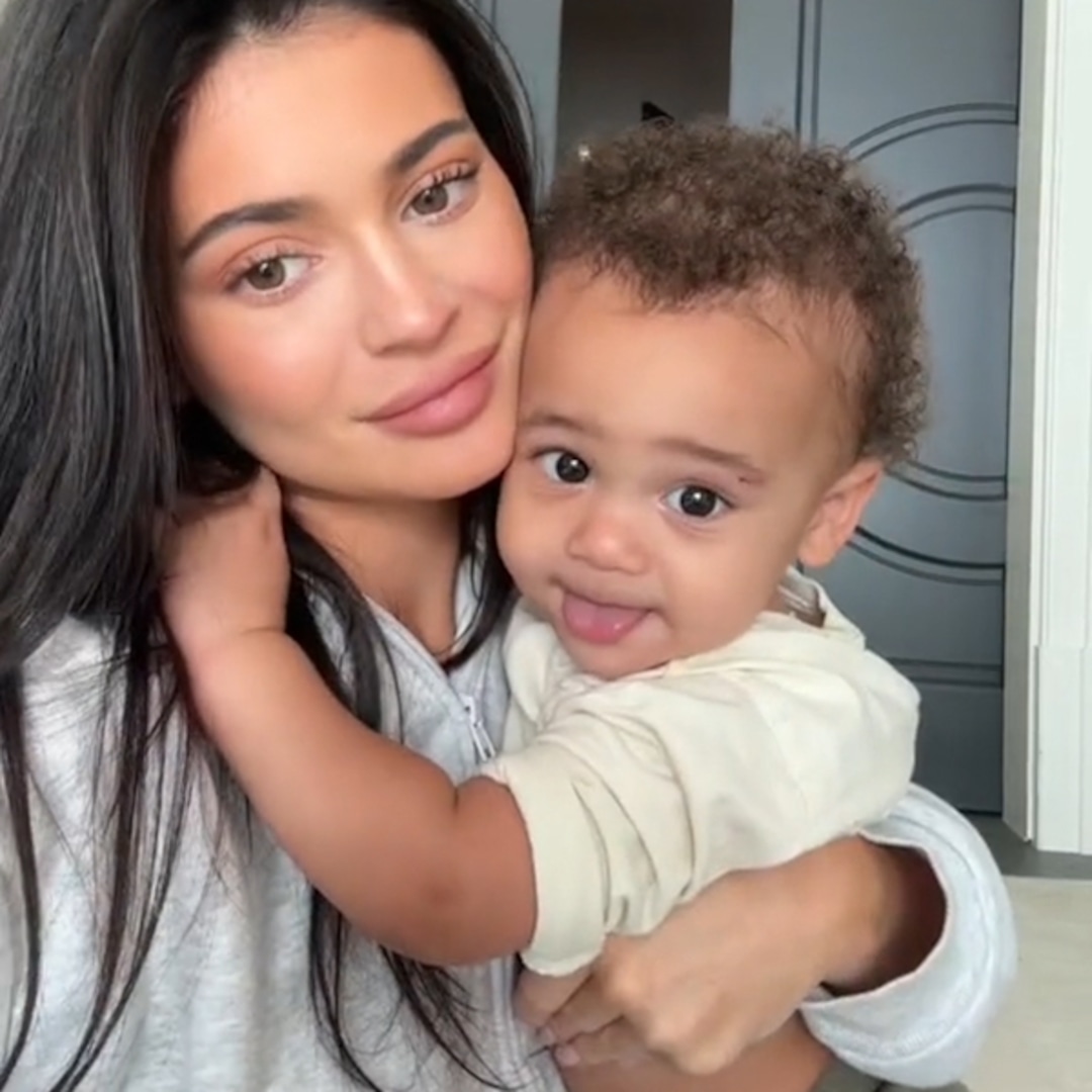 Kylie Jenner’s Kids Stormi and Aire Make Cameos in Her Makeup Tutorial